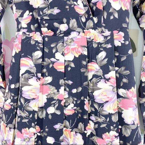 NEW Forever 21 Floral Pleated Dress S - Picture 5 of 12